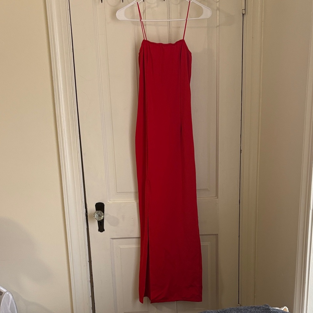 Elegant Red Spaghetti Strap Dress
